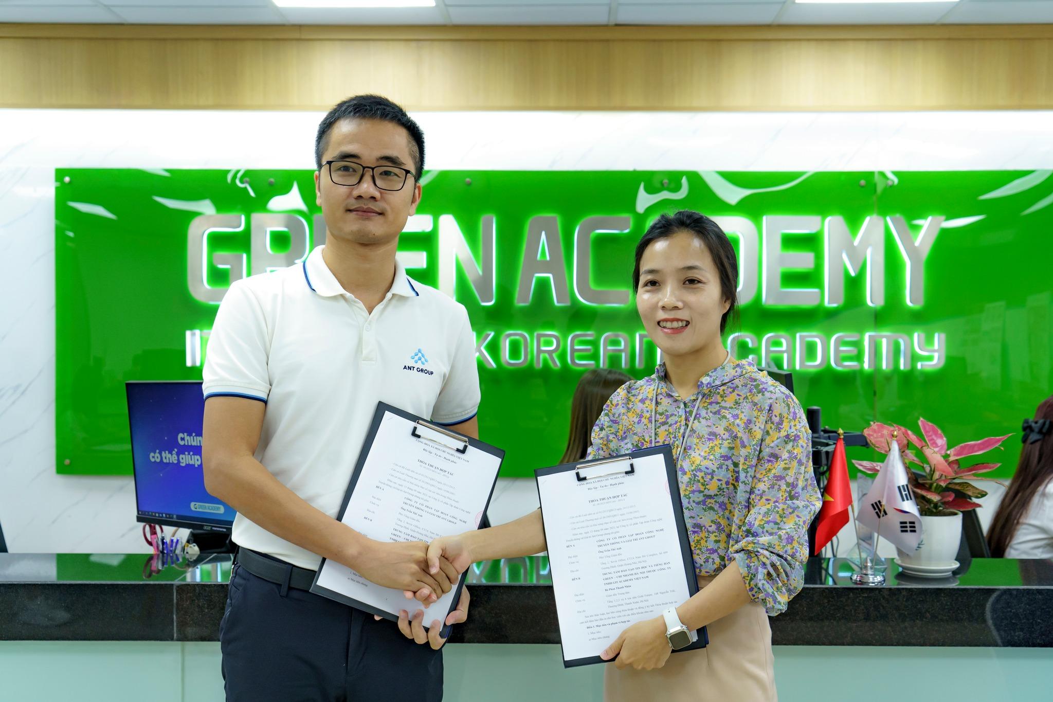 Signed a cooperation agreement with the Korean Language and Information Technology Training Center - Green Academy
